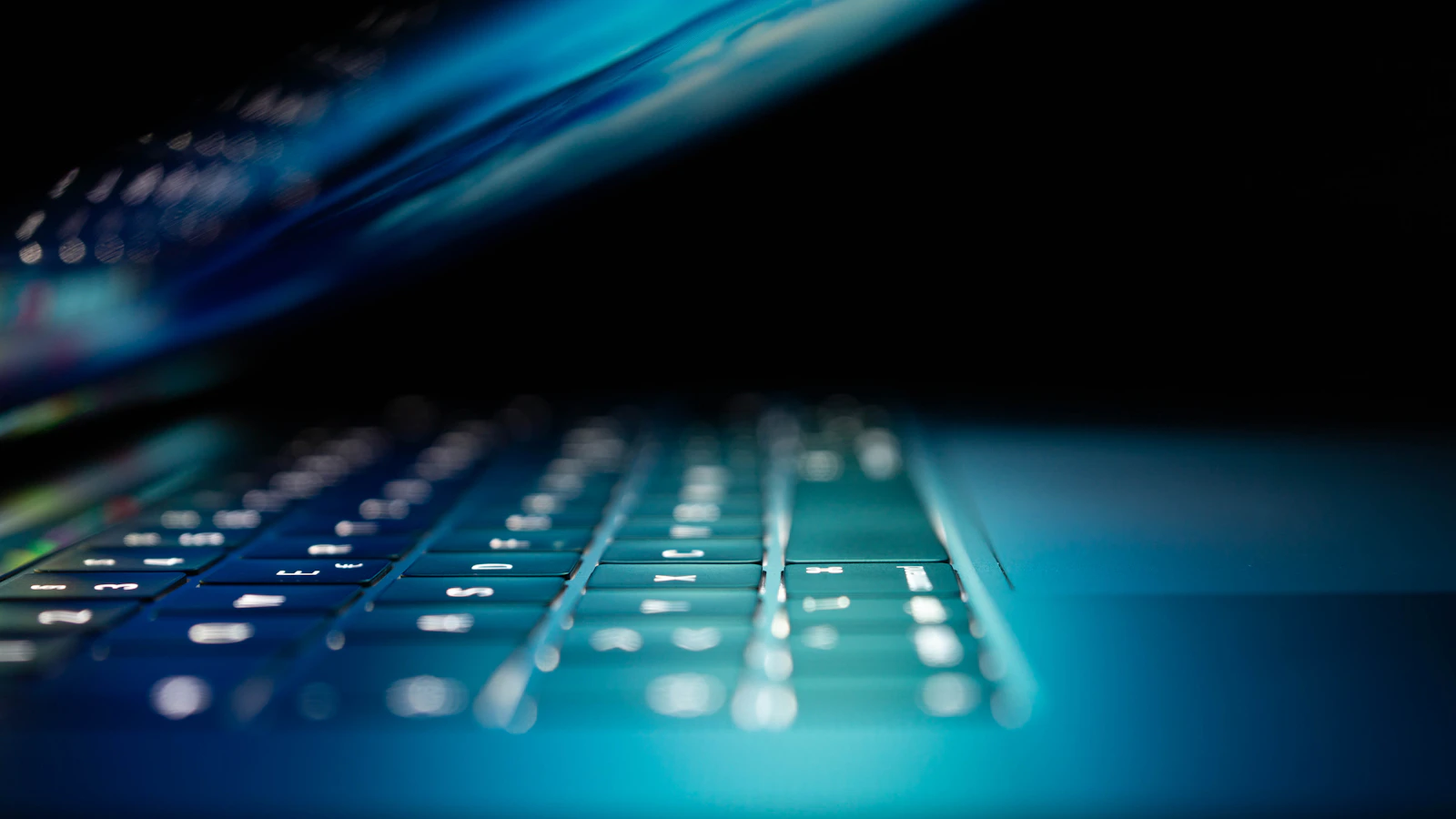 First Hour on a New Linux Dedicated Server: A Hardening Checklist